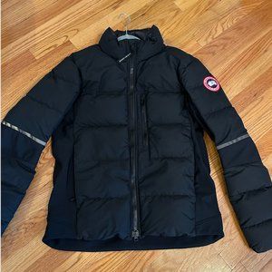 Canada Goose Mens HyBridge Jacket - Large - Like new!